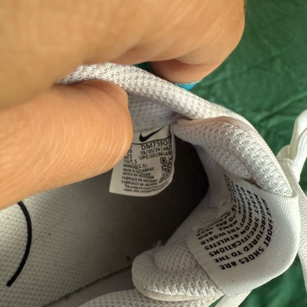 Nike Women's White and Black Sneakers with Tan Accent - Picture 3 of 3